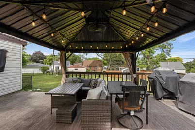10924 W Marion St, Wauwatosa, WI 53222 - Photo 23