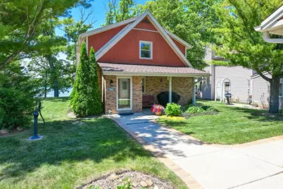 7926 E Long Lake Dr, Racine, WI 53185 - Photo 3