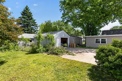 1618 E College Ave, Appleton, WI 54915 - Photo 17