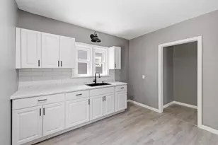 4706 N 57th St, Milwaukee, WI 53218 - Photo 7