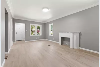 4706 N 57th St, Milwaukee, WI 53218 - Photo 5