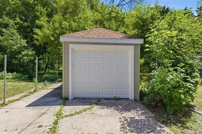 4706 N 57th St, Milwaukee, WI 53218 - Photo 15