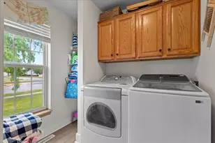 871 N Sandy Ln, Elkhorn, WI 53121 - Photo 11