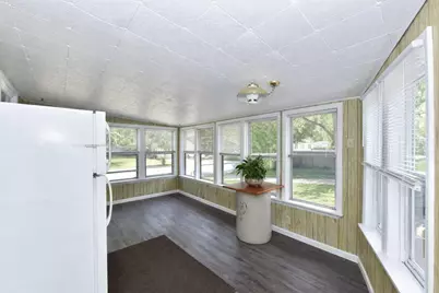 803 W Washington Ave, Waukesha, WI 53188 - Photo 5