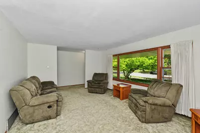 803 W Washington Ave, Waukesha, WI 53188 - Photo 7