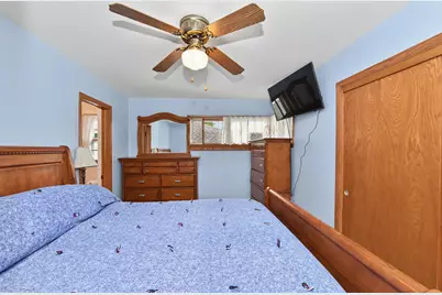 803 W Washington Ave, Waukesha, WI 53188 - Photo 13