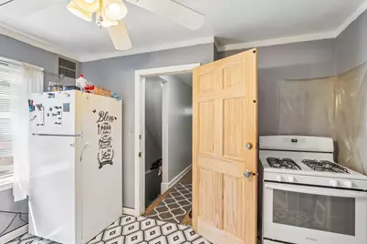2660 N 63rd St #2660A, Wauwatosa, WI 53213 - Photo 9