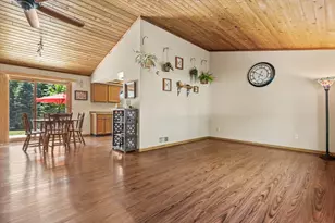 620 Prairie View Dr, North Prairie, WI 53153 - Photo 21