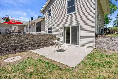 620  Prairie View Dr, North Prairie, WI 53153 - Photo 9