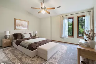 2264 Circle Ridge Rd, Delafield, WI 53018 - Photo 9