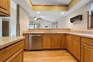 2264 Circle Ridge Rd, Delafield, WI 53018 - Photo 7