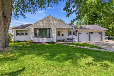 321 N Dewey Ave, Jefferson, WI 53549 - Photo 23