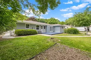 513 Bender Rd, West Bend, WI 53090 - Photo 5