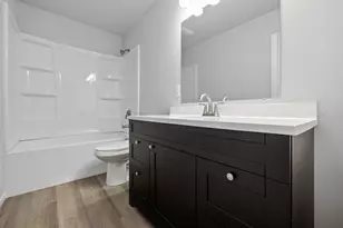 513 Bender Rd, West Bend, WI 53090 - Photo 13