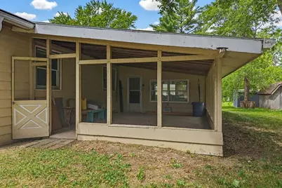 325  Summer St, Delavan, WI 53115 - Photo 31