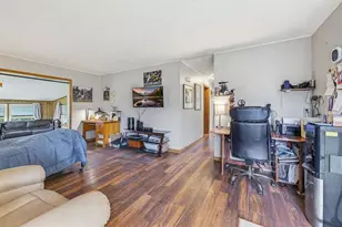 325 Summer St, Delavan, WI 53115 - Photo 7