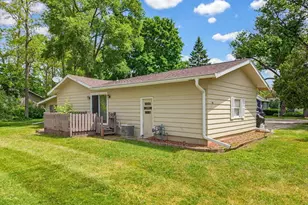 325 Summer St, Delavan, WI 53115 - Photo 29