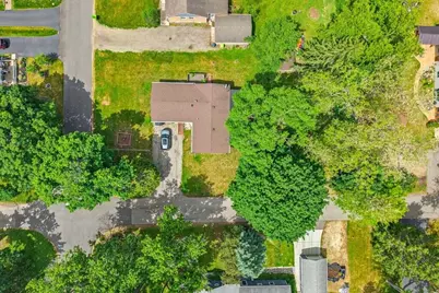 325  Summer St, Delavan, WI 53115 - Photo 3