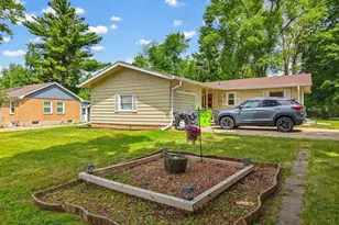 325 Summer St, Delavan, WI 53115 - Photo 27