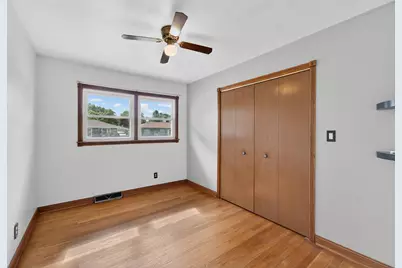 8302  26 Ave, Kenosha, WI 53143 - Photo 11
