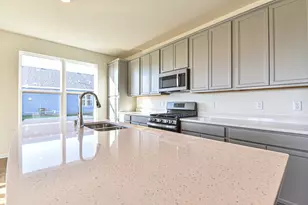 402 Manchester Dr, Williams Bay, WI 53191 - Photo 17