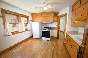 936 S 77th St, West Allis, WI 53214 - Photo 9