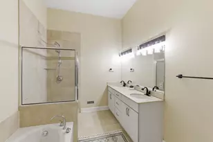 1888 N Water St, Milwaukee, WI 53202 - Photo 19
