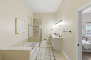 1888 N Water St, Milwaukee, WI 53202 - Photo 19