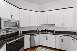 1888 N Water St, Milwaukee, WI 53202 - Photo 11