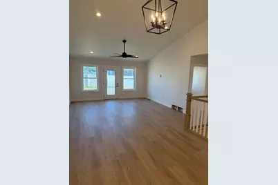 1627  Red Clover St, Holmen, WI 54636 - Photo 5