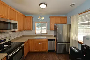 2513 Mason St, Delavan, WI 53115 - Photo 7