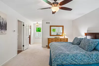 9945 N Valley Hill Dr, Mequon, WI 53092 - Photo 23