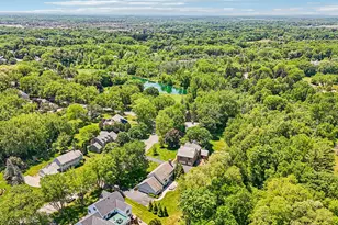 9945 N Valley Hill Dr, Mequon, WI 53092 - Photo 45