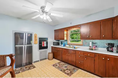 W130N6219  River Dr, Menomonee Falls, WI 53051 - Photo 11