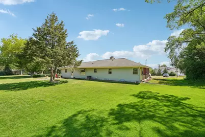 W130N6219  River Dr, Menomonee Falls, WI 53051 - Photo 27