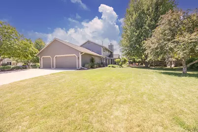 W245N6061  Maris Dr, Sussex, WI 53089 - Photo 35