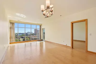 1550 E Royall Pl #Unit 911, Milwaukee, WI 53202 - Photo 3