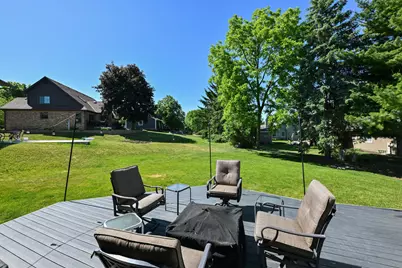 1021  Eton Ct, Hartland, WI 53029 - Photo 35