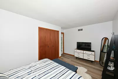 1021  Eton Ct, Hartland, WI 53029 - Photo 21