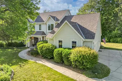 W159N7482  Pinewood Cir, Menomonee Falls, WI 53051 - Photo 75
