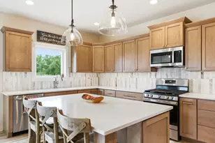 3725 Olde Howell Rd, Waukesha, WI 53186 - Photo 9