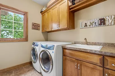 439  Pineview Ct, Richfield, WI 53017 - Photo 39