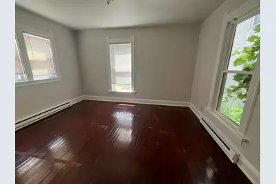 2033 N Cambridge Ave #1, Milwaukee, WI 53202 - Photo 7