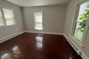 2033 N Cambridge Ave, Milwaukee, WI 53202 - Photo 7