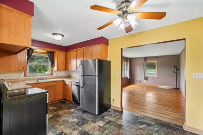 5930 W County Line Rd, Mequon, WI 53092 - Photo 7
