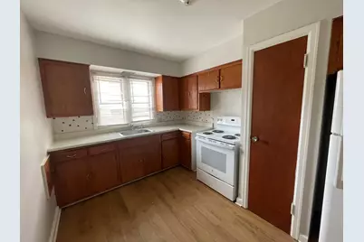 2020 S 82nd St, West Allis, WI 53219 - Photo 9