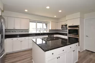 41 E Campus Ct, Racine, WI 53402 - Photo 11