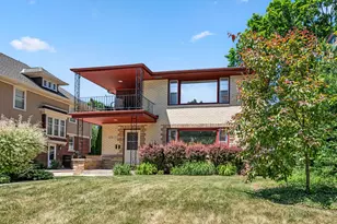 6822 W Wells St, Wauwatosa, WI 53213 - Photo 1