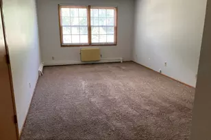 5000 W Cold Spring Rd, Greenfield, WI 53220 - Photo 5