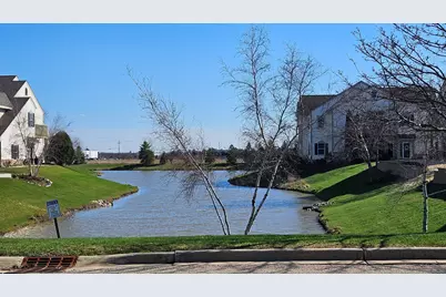 1114  Hastings Ct #101, Racine, WI 53406 - Photo 7
